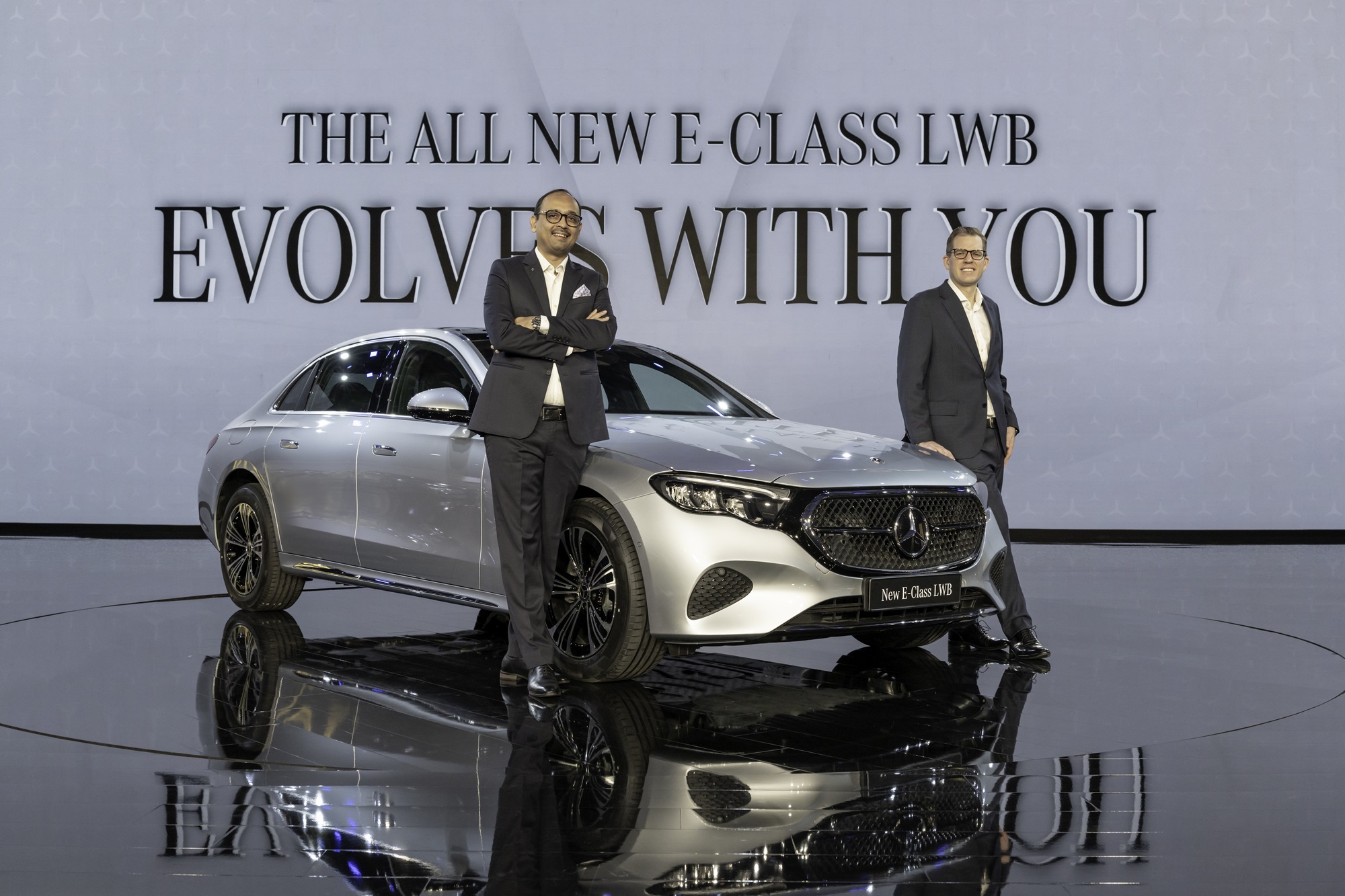 1728546730-(From L-R) Santosh Iyer, MD And CEO, Mercedes-Benz India & Lance Bennett, Vice President-Sales And Marketing, Mercedes-Benz India With The New E Class L